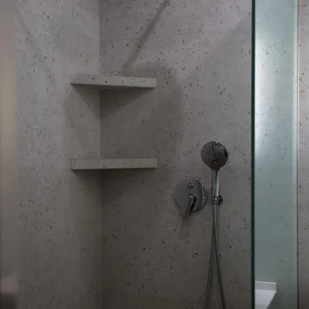 Olive Roots Appartement *